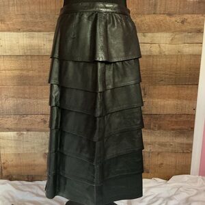 Chic Black Leather Layered Midi Skirt